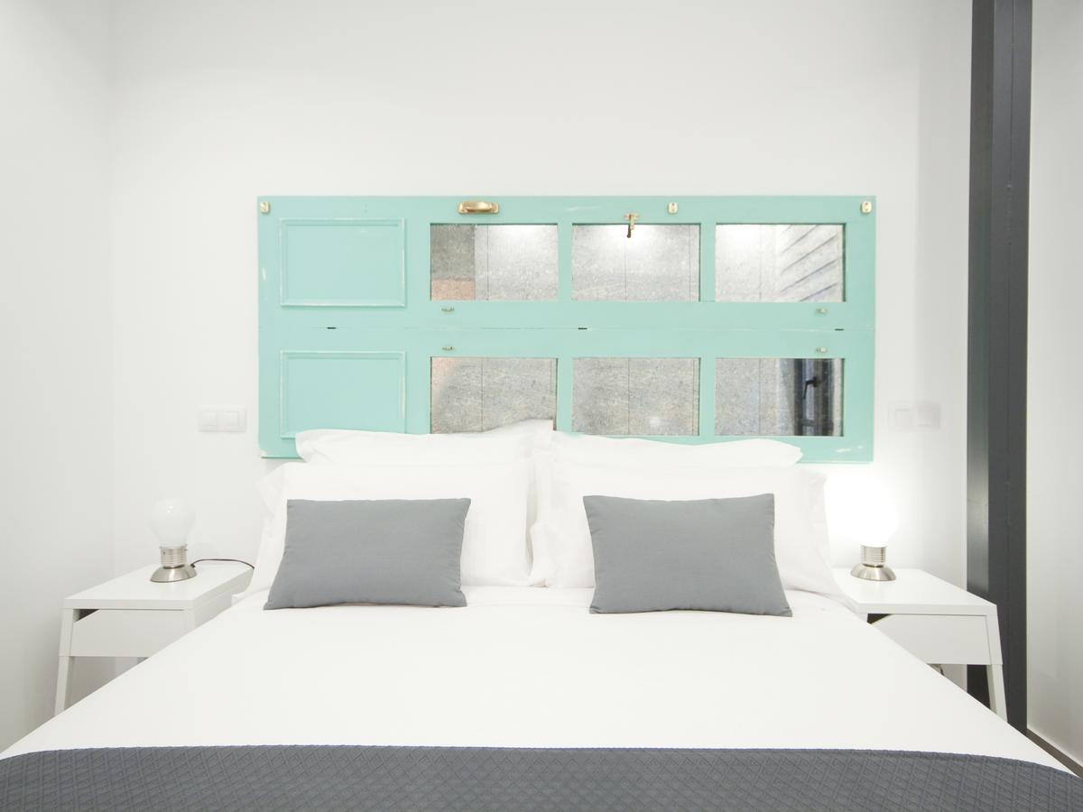 Apartamento nuevo y de lujo en puerta del sol Madrid Exterior foto
