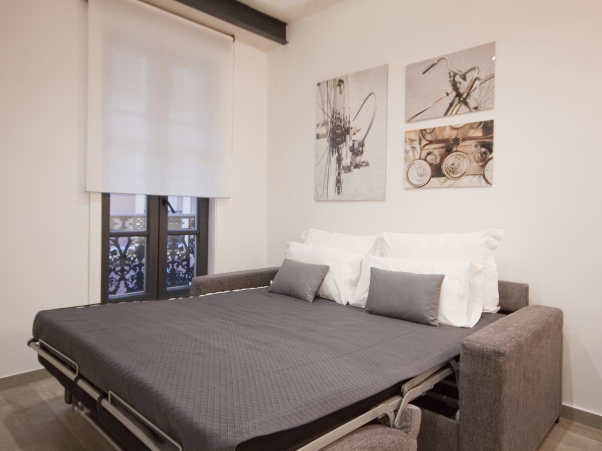 Apartamento nuevo y de lujo en puerta del sol Madrid Exterior foto